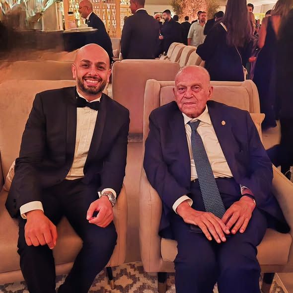 الكاتب أحمد مراد