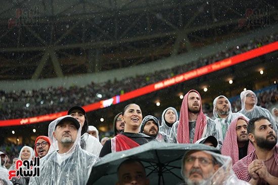 جماهير الأردن تشعل الأجواء جماهير الأردن تشعل الأجواء