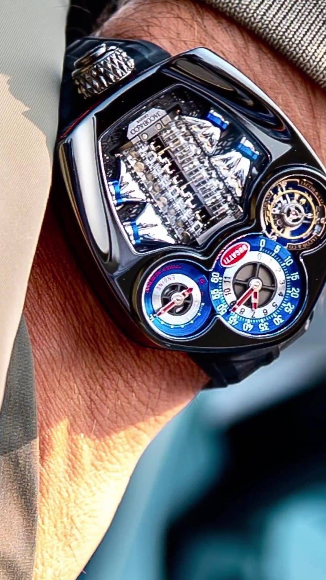 الساعة التي تسلمها يامال