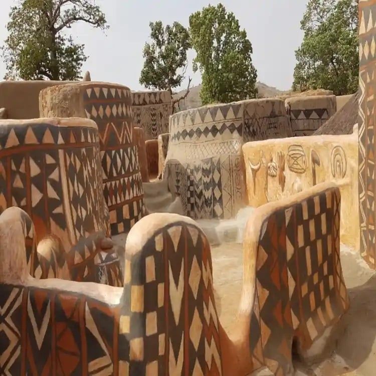 البلاط الملكي في تيبيليه