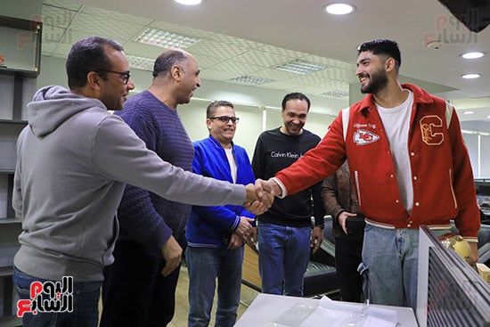 جولة لمنتخب اليد فى صالة تحرير اليوم السابع