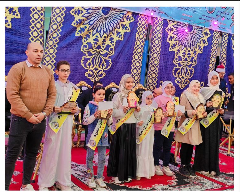 تكريم الفائزين تكريم الفائزين