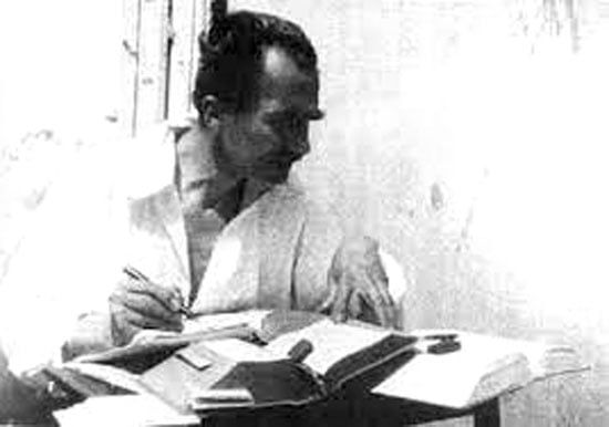 نيكوس كازانتزاكيس