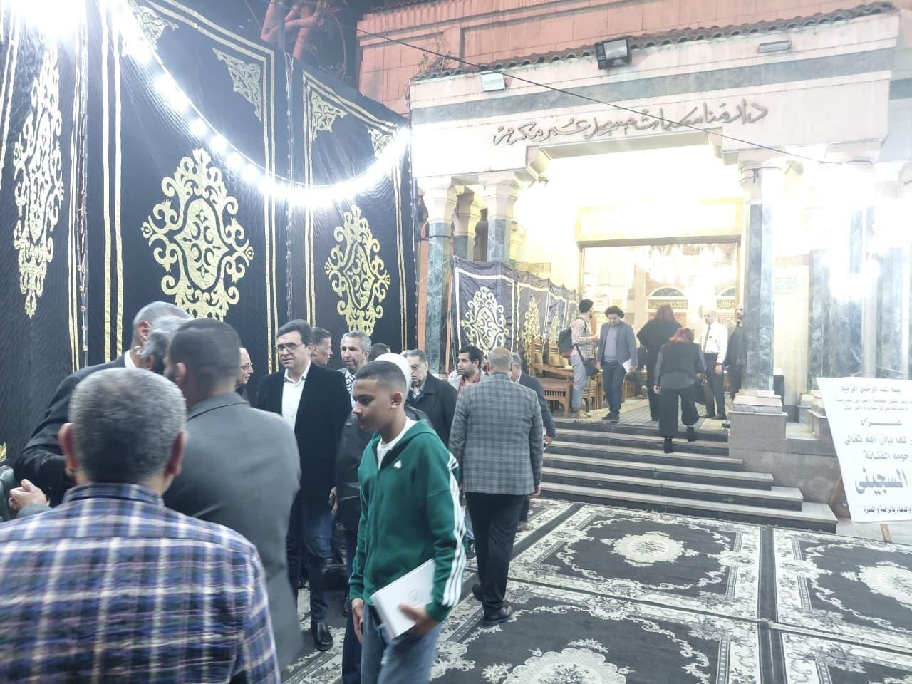 أحمد فؤاد هنو وزير الثقافة الأسبق فى عزاء زينب السجيني