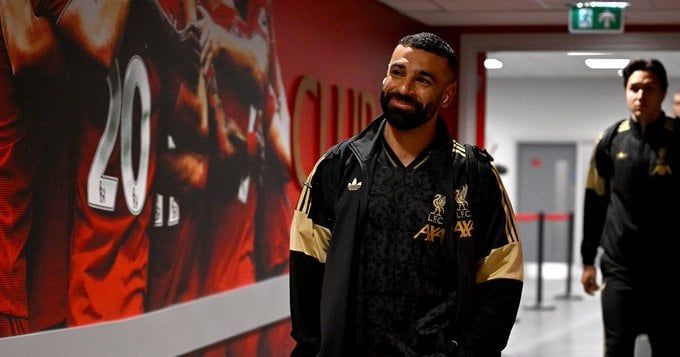 وصول محمد صلاح إلى انفيلد (3) وصول محمد صلاح إلى انفيلد (3)