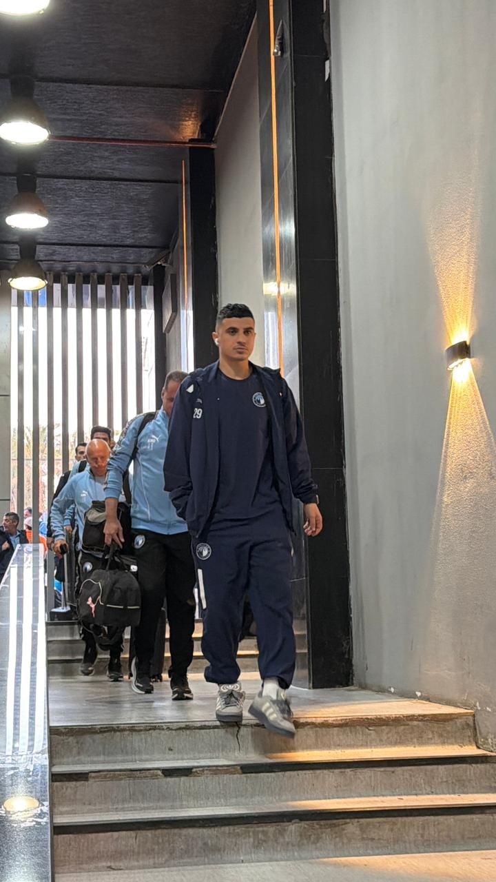 بيراميدز يصل استاد القاهرة استعداداً لمواجهة الزمالك (5)