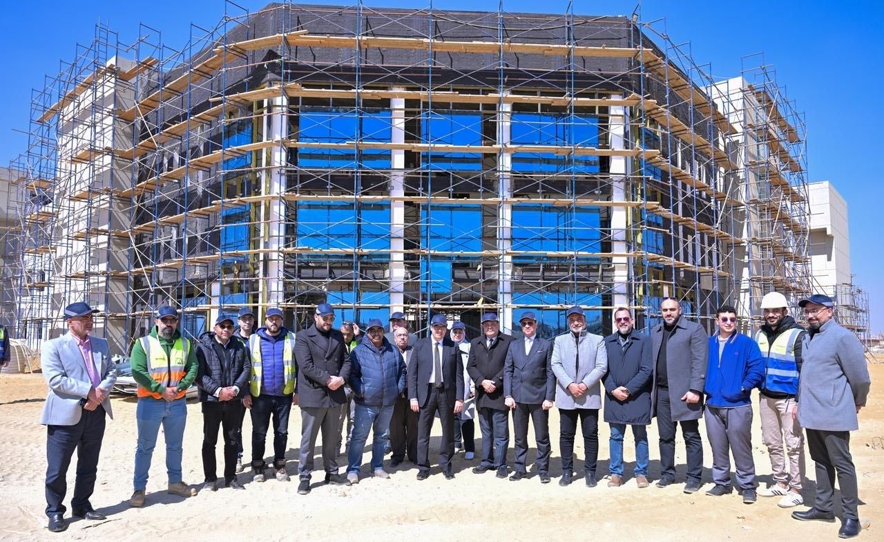 669ee77b01.jpg