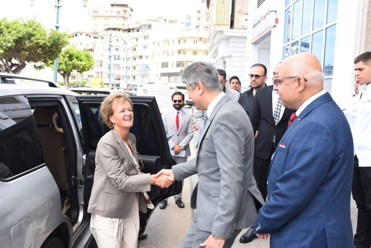 9257de23d8.jpg