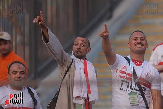 جانب من الحضور الجماهيري