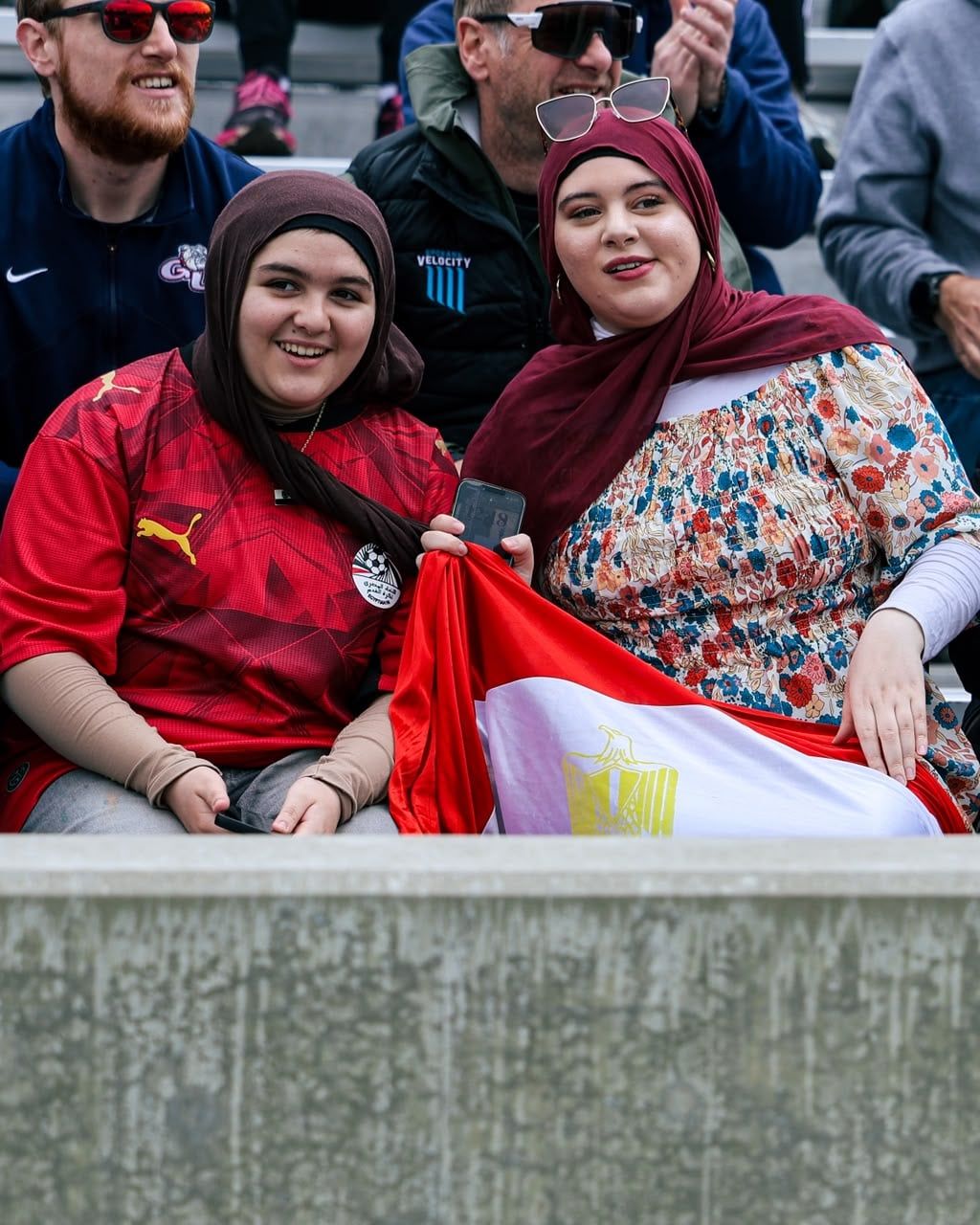 جماهير مختلفة وجالية كبيرة تحضر مران منتخب مصر (3) جماهير مختلفة وجالية كبيرة تحضر مران منتخب مصر (3)