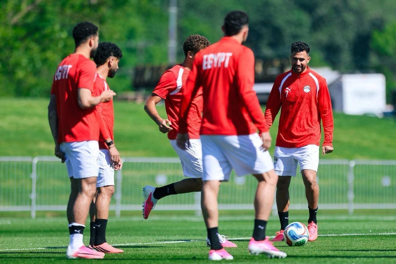 منتخب مصر يختتم تدريباته لمواجهة بلجيكا (11) منتخب مصر يختتم تدريباته لمواجهة بلجيكا (11)