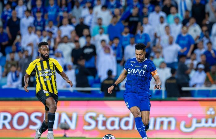 الهلال
      يفوز
      على
      الاتحاد
      (1/3)
      في
      قمة
      دوري
      روشن
      السعودي