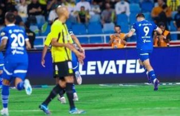 الهلال يعزز صدارة الدوري السعودي بثلاثية مثيرة ضد اتحاد جدة