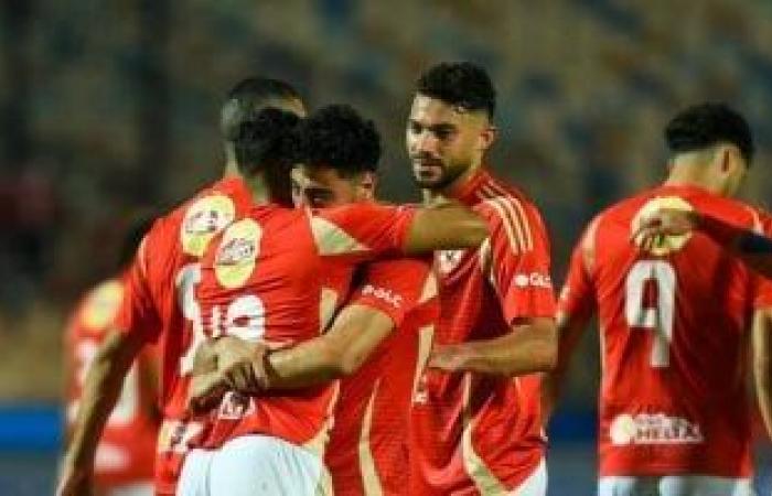 الأهلى يتدرب فى السعودية على ملعب "الهلال" استعدادا لمواجهة الزمالك