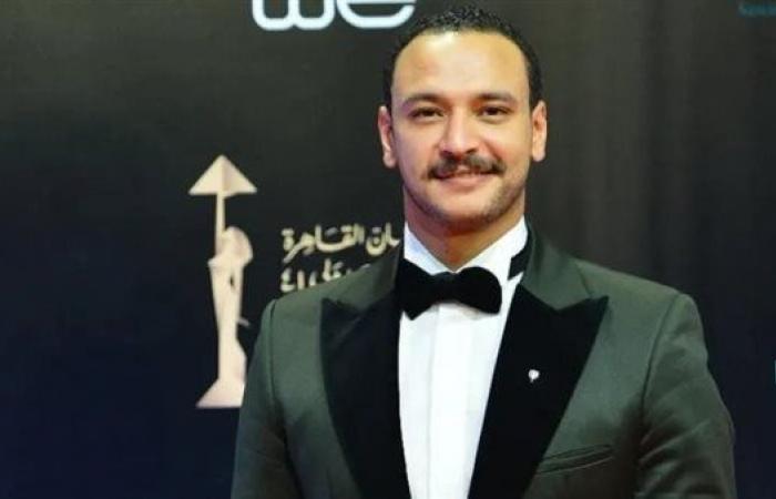 أحمد
      خالد
      صالح
      يحيي
      ذكرى
      وفاة
      والده:
      الله
      ينعمك
      بحجم
      حب
      الناس
      ليك