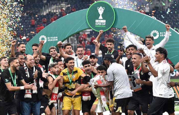 موسم
      الرياض..
      مكافأة
      مليون
      ونصف
      دولار
      لصالح
      الزمالك
      بطل
      السوبر
      الإفريقي