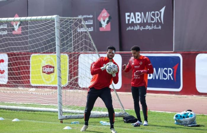 السوبر
      المصري..
      كواليس
      المران
      الأخير
      للأهلي
      قبل
      السفر
      إلى
      الإمارات