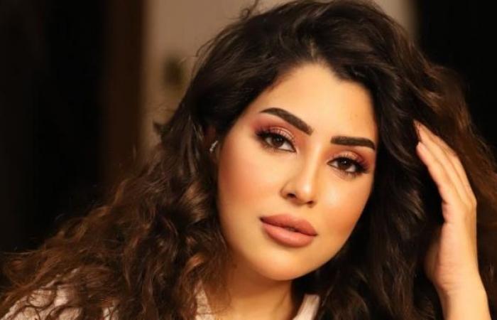 هل
      أغنى
      «التيك
      توك»
      الفنانين عن
      الشاشة
      الصغيرة؟
      طارق
      الشناوى:
      التطبيق
      لا
      يقلل
      من
      مصداقيتهم..
      سامى
      عبدالعزيز:
      اختراق
      الفنان
      هذا
      العالم
      بمحتوى
      غير
      لائق
      يقلل
      من
      قيمته