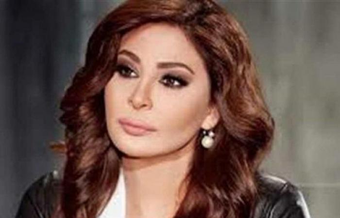 إليسا
      توجه
      رسالة
      نارية
      لـ
      إيران
      :
      «دمرتولنا
      بلدنا
      من
      ورا
      سياساتكن»