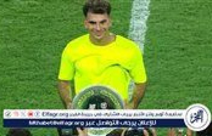 زيزو
      يحصد
      جائزة
      أفضل
      لاعب
      في
      مباراة
      الزمالك
      وبيراميدز