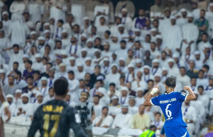 بهاتريك
      سالم
      الدوسري
      وسفيان
      رحيمي:
      الهلال
      السعودي
      ينتصر
      على
      العين
      الإماراتي
      (4/5)
      في
      دوري
      أبطال
      آسيا
      للنخبة