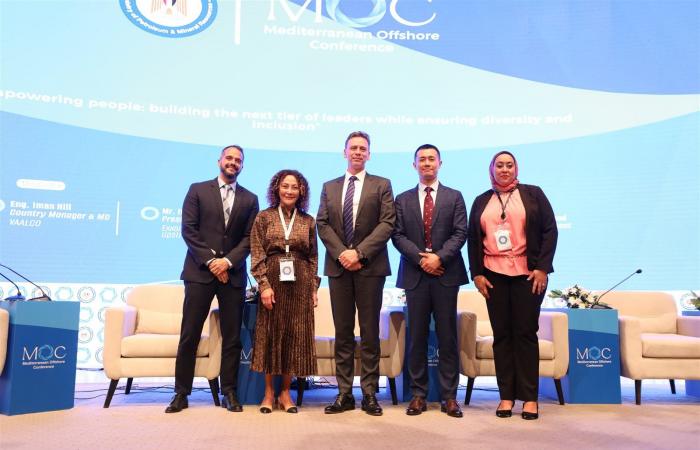 "MOC
      2024"
      يناقش
      تمكين
      العاملين
      وبناء
      جيل
      جديد
      من
      القادة