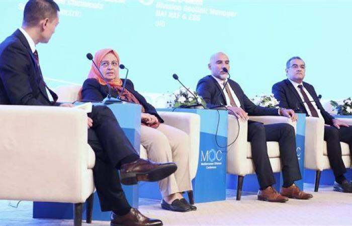 مؤتمر
      MOC
      2024
      يختتم
      فعالياته
      بتأكيد
      دور
      التحول
      الرقمي
      في
      تطوير
      قطاع
      البترول