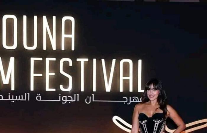 مين
      الأجمل
      ؟
      ..
      نجمات
      تألقن
      بالأسود
      في
      حفل
      افتتاح
      مهرجان
      الجونة
      السينمائي