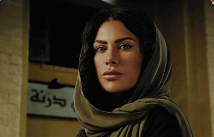 كم
      عدد
      حلقات
      مسلسل
      وتر
      حساس
      للفنانة
      صبا
      مبارك؟