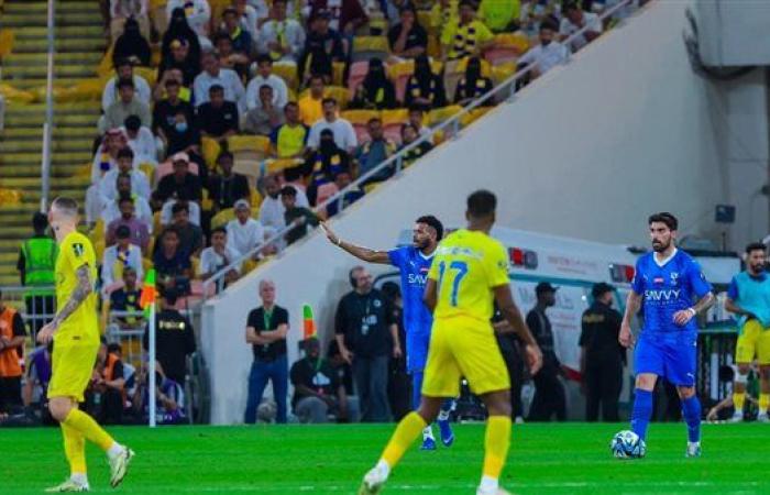 مفاجأة
      في
      تشكيل
      الزعيم..
      مشاهدة
      مباراة
      الهلال
      والنصر
      بث
      مباشر
      في
      الدوري
      السعودي
      لحظة
      بلحظة