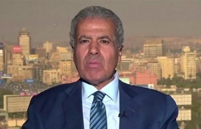 أشرف
      العشري:
      هناك
      صفحة
      جديدة
      مليئة
      بأفق
      التعاون
      المكثف
      بين
      مصر
      والجزائر