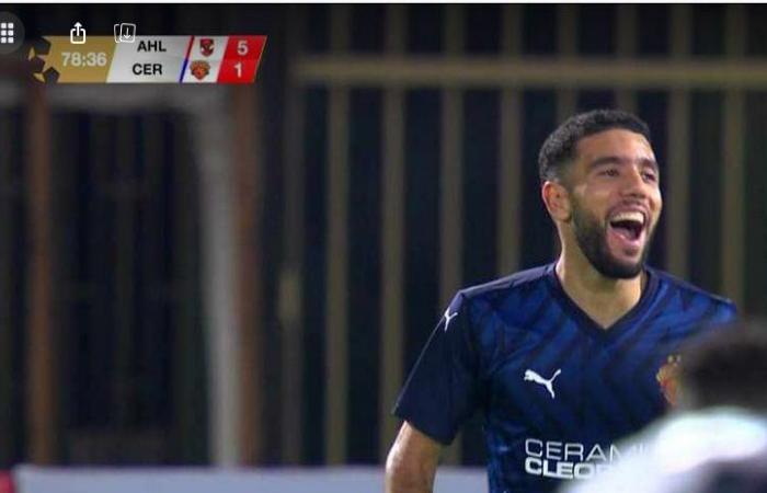 الدوري
      الممتاز:
      أحمد
      القندوسي
      يسجل
      الهدف
      الثاني
      لفريق
      سيراميكا
      كليوباترا
      في
      مرمى
      الأهلي
      في
      الدقيقة
      80