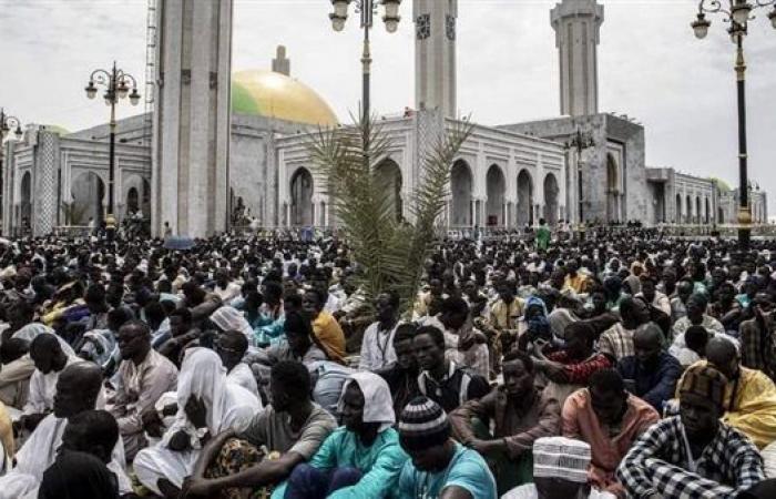 بمشاركة
      صوفية
      العالم..
      الطريقة
      القادرية
      بالسنغال
      تعلن
      تنظيم
      ملتقاها
      الصوفي
      الدولي
      يناير
      المقبل