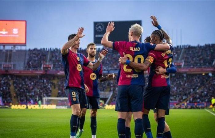 مشاهدة
      مباراة
      برشلونة
      الآن
      بث
      مباشر
      (2-1)
      عبر
      قناة
      CBC
      Sports
      HD