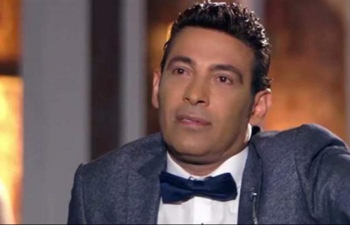 سعد
      الصغير..
      قصة
      مليونير
      نص
      فلوسه
      حرام
      وحياته
      فيها
      ثلاث
      جوازات
      (فيديو)