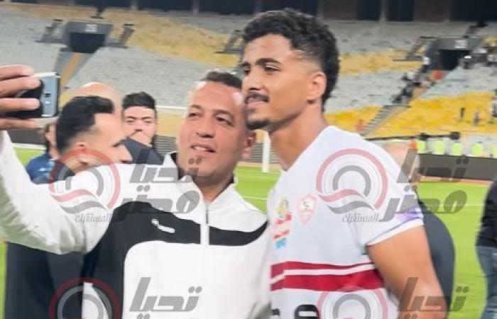 جبر
      الخواطر..
      حسام
      عبد
      المجيد
      يلبي
      طلب
      جاهير
      الزمالك
      بعد
      مباراة
      سموحة|
      فيديو