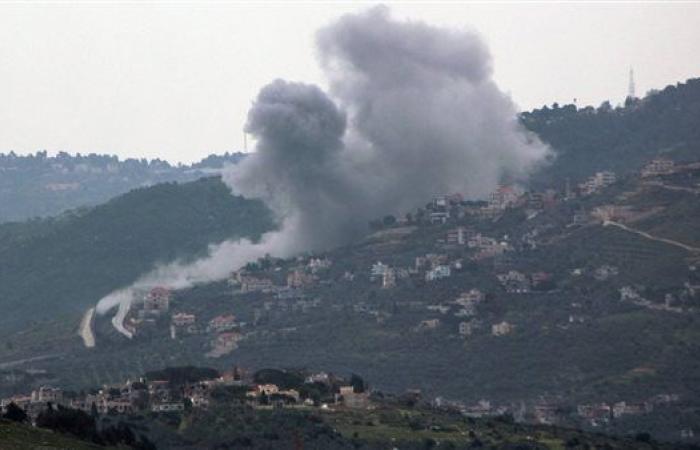 غارة
      إسرائيلية
      على
      بلدة
      الخيام
      جنوبى
      لبنان