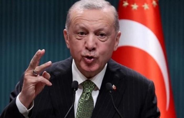 أردوغان
      يعلن
      عن
      قطع
      العلاقات
      الدبلوماسية
      مع
      إسرائيل