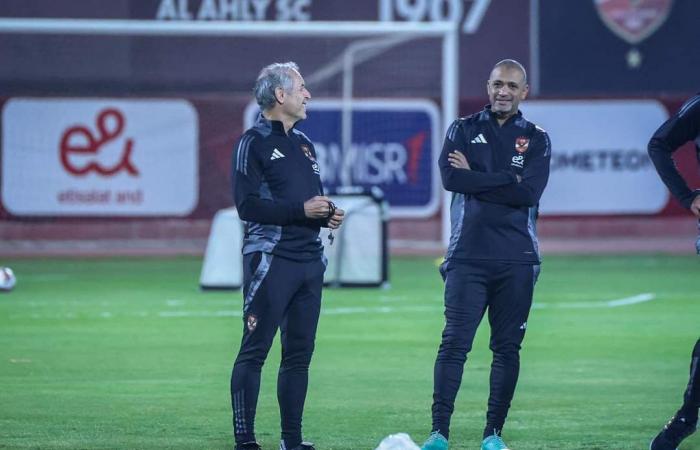 بمشاركة
      ياسر
      إبراهيم..
      الأهلي
      يعود
      للتدريبات
      استعدادا
      لمواجهة
      الاتحاد
      في
      الدوري