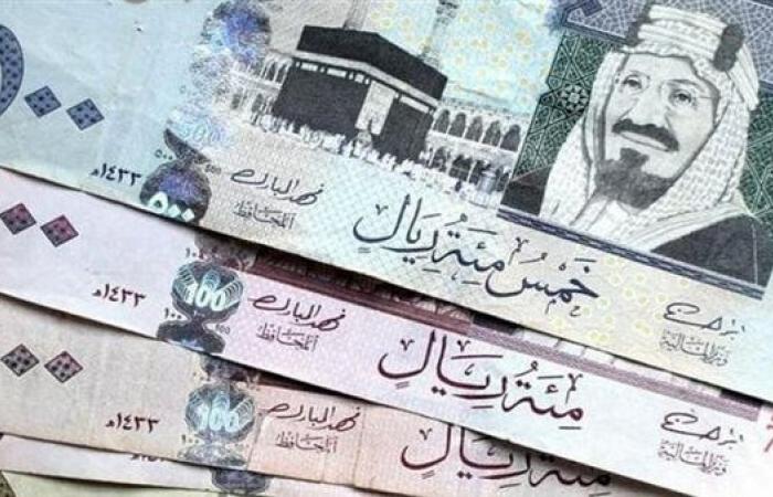 سعر
      صرف
      الريال
      السعودي
      في
      السوق
      المصرفي
      المصري