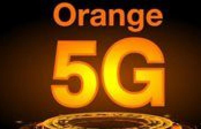 الرئيس
      التنفيذي
      لشركة
      Orange:
      وقعنا
      رخصة
      الجيل
      الخامس
      وسيدخل
      في
      نطاق
      الخدمة
      منذ
      بداية
      عام
      2025