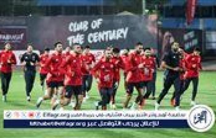 الأهلي
      يستأنف
      تدريباته
      استعدادًا
      لمواجهة
      الاتحاد
      السكندري
      في
      الدوري
      الممتاز