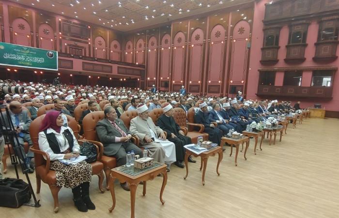 انطلاق
      مؤتمر
      "الدعوة
      الإسلامية
      والحوار
      الحضاري"
      بالتعاون
      بين
      جامعة
      الأزهر
      ومجمع
      البحوث