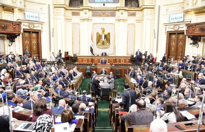 مجلس
      النواب
      يوافق
      رسميا
      على
      إنشاء
      اللجنة
      الدائمة
      لشئون
      اللاجئين..صور