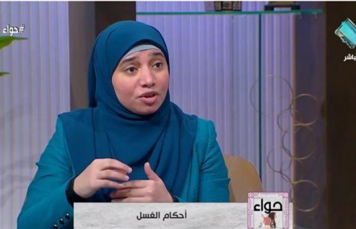 عضو
      بـ"العالمى
      للفتوى"
      توضح
      الفرق
      بين
      الغسل
      المجزئ
      والمسنون
      (فيديو)