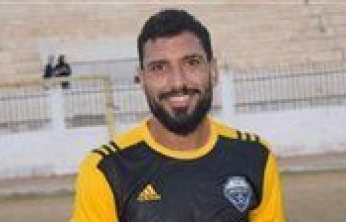 شوبير:
      محمد
      شوقي
      لاعب
      كفر
      الشيخ
      حرجة
      جداً..
      واللي
      غلط
      لازم
      يتحاسب