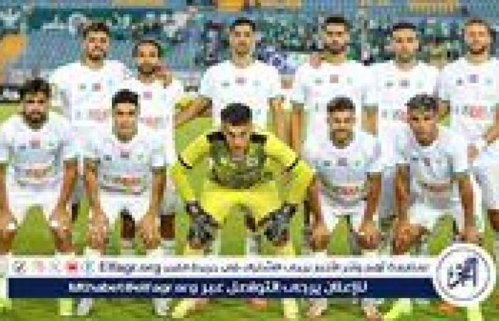 كامل
      أبو
      علي
      يدعم
      المصري
      في
      مرانه
      الأخير
      استعدادا
      لمواجهة
      الزمالك
      بالدوري