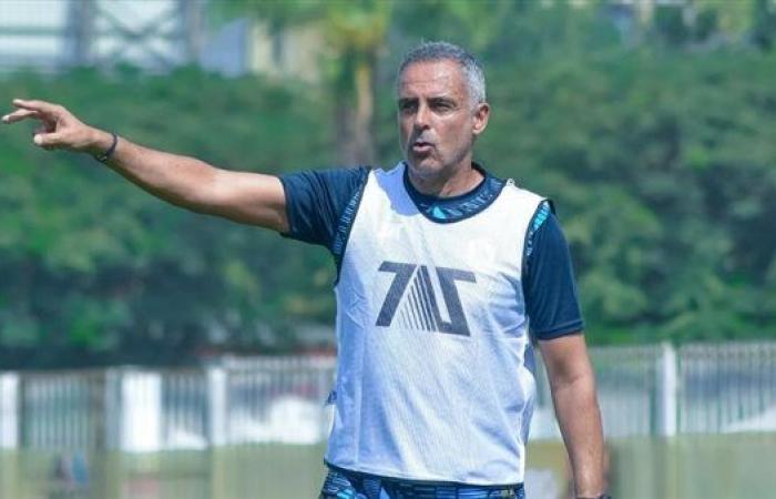 قرار
      مفاجئ..
      جوميز
      يتراجع
      ويغير
      موقفه
      بشأن
      ثلاثي
      الزمالك