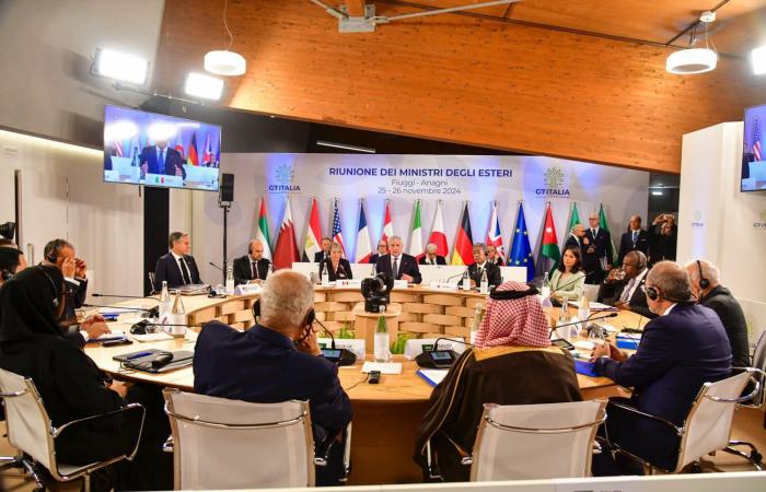 بدر
      عبد
      العاطي
      يشارك
      باجتماع
      وزراء
      خارجية
      "G7"
      بإيطاليا