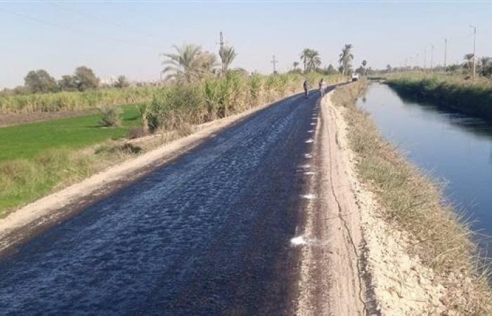 رصف
      طريق
      كوبرى
      "مقار
      الدير
      -
      حاجر
      إدفو"
      بطول
      1700
      متر